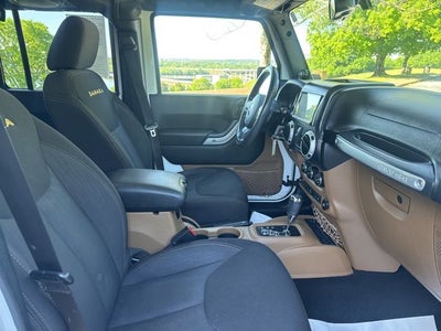 2013 Jeep Wrangler Unlimited Sahara
