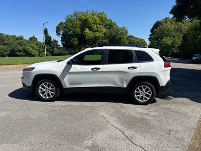 2016 Jeep Cherokee Sport