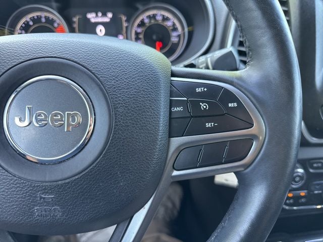 2019 Jeep Cherokee Latitude