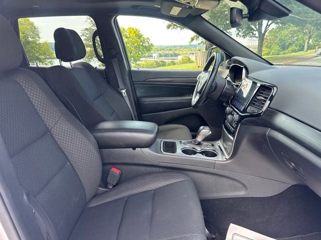 2020 Jeep Grand Cherokee Laredo E