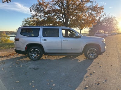 2022 Jeep Wagoneer Series III