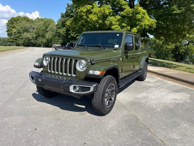 2022 Jeep Gladiator Overland