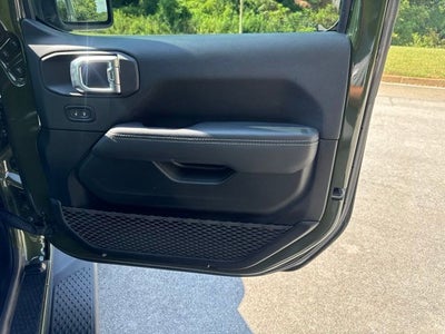 2022 Jeep Gladiator Overland