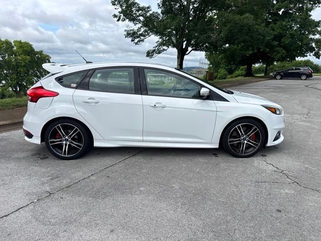 2017 Ford Focus ST