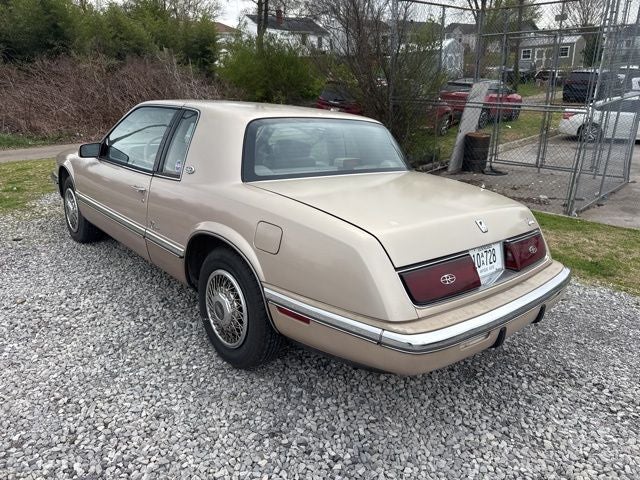 1991 Buick Riviera Base