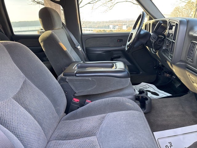 2003 Chevrolet Silverado 1500HD LS