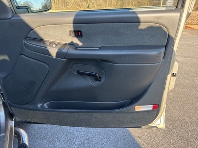 2003 Chevrolet Silverado 1500HD LS