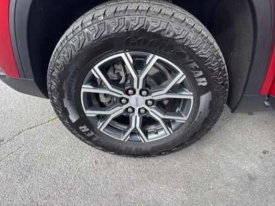 2024 GMC Acadia AT4