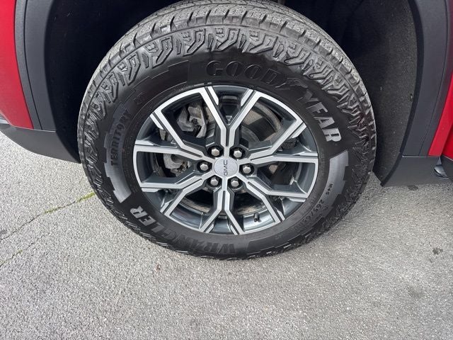 2024 GMC Acadia AT4