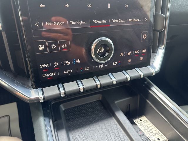 2024 GMC Acadia AT4