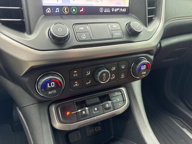 2020 GMC Acadia AT4