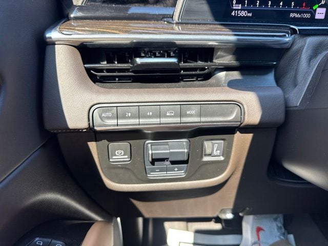2022 Cadillac Escalade Sport