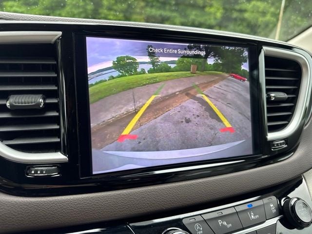 2021 Chrysler Pacifica Touring L