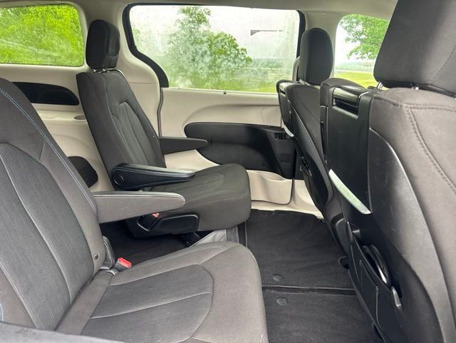 2021 Chrysler Pacifica Touring