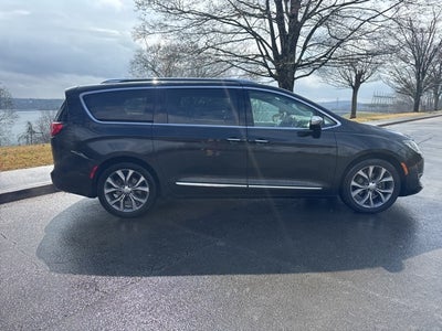 2020 Chrysler Pacifica Limited