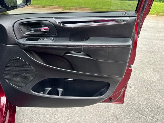 2020 Dodge Grand Caravan SE Plus