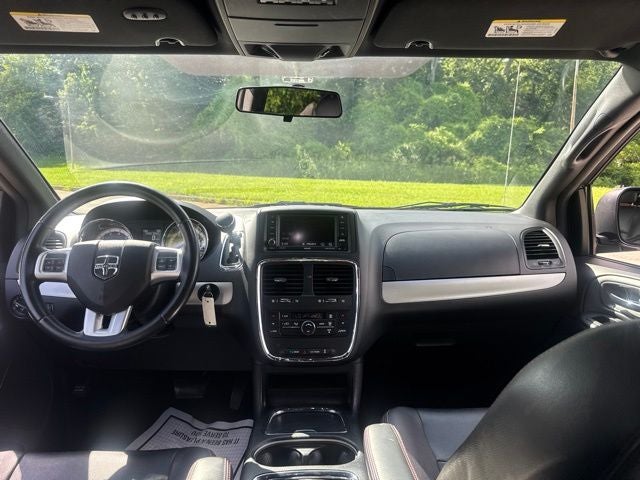 2016 Dodge Grand Caravan R/T