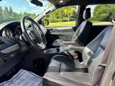 2016 Dodge Grand Caravan R/T