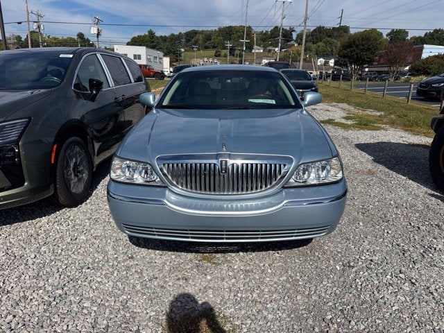 2008 Lincoln Town Car Signature Limited