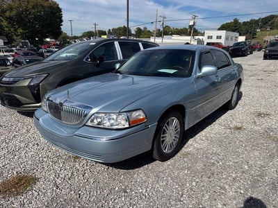 2008 Lincoln Town Car Signature Limited