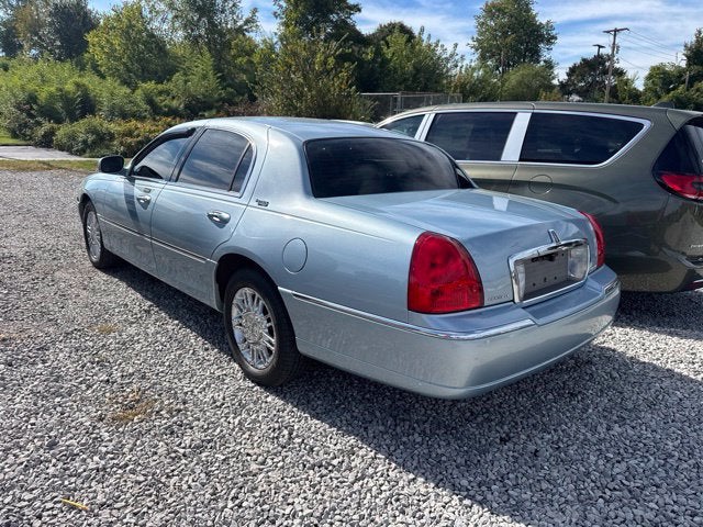2008 Lincoln Town Car Signature Limited