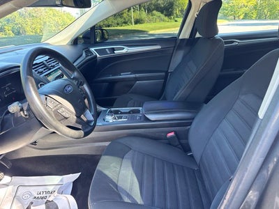 2019 Ford Fusion SE