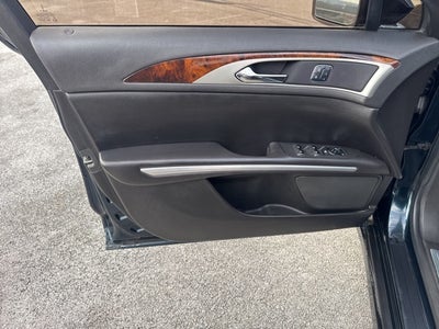 2014 Lincoln MKZ Base
