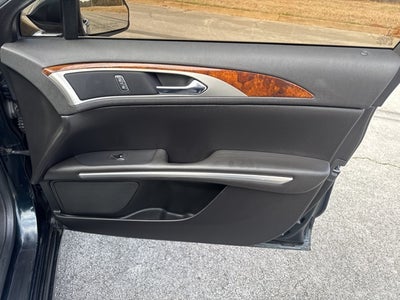 2014 Lincoln MKZ Base