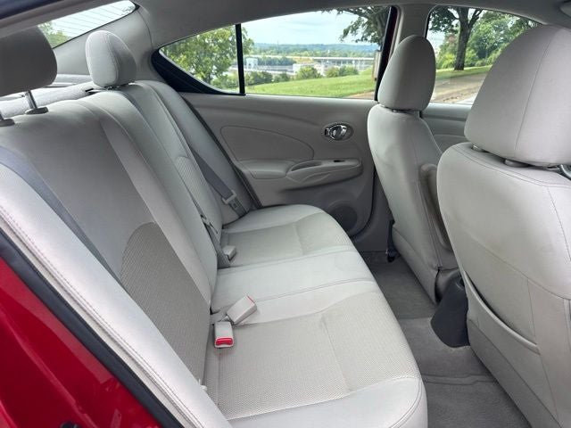 2014 Nissan Versa 1.6 SV