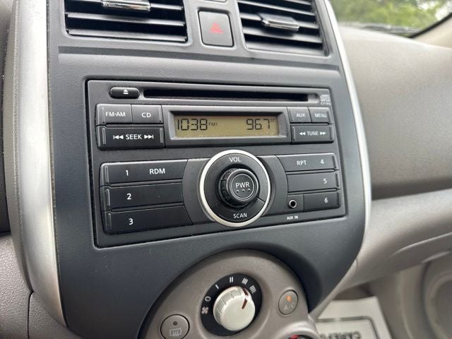 2014 Nissan Versa 1.6 SV