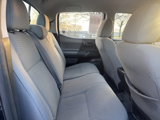 2017 Toyota Tacoma SR V6