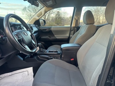 2017 Toyota Tacoma SR V6