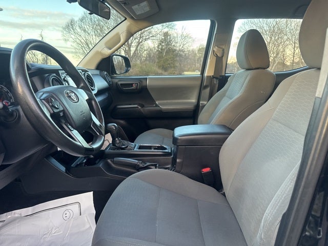 2017 Toyota Tacoma SR V6