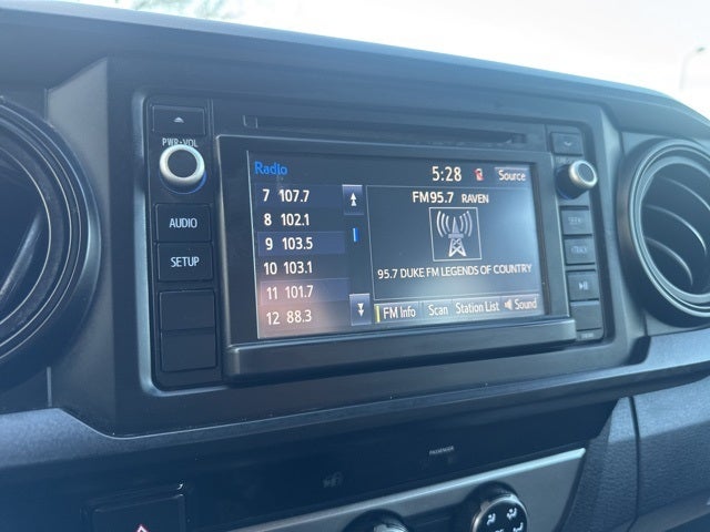 2017 Toyota Tacoma SR V6