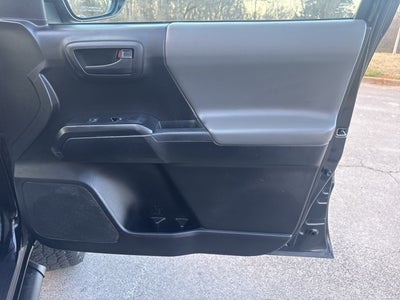 2017 Toyota Tacoma SR V6