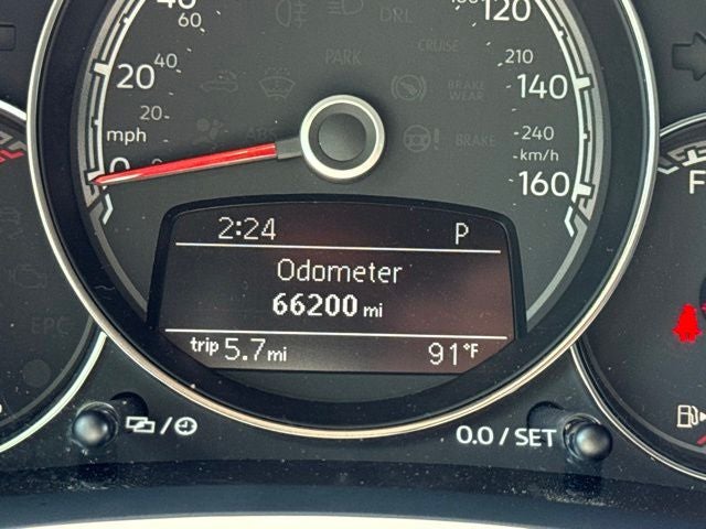 2017 Volkswagen Beetle 1.8T SE