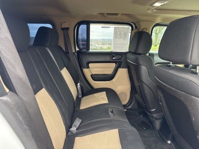 2007 Hummer H3 Base