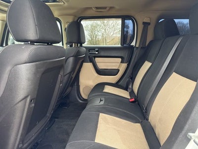 2007 Hummer H3 Base