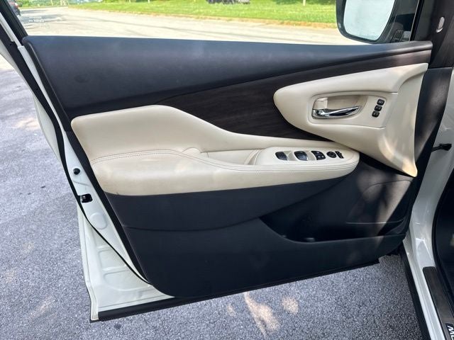 2023 Nissan Murano Platinum