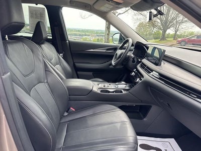 2024 INFINITI QX60 LUXE