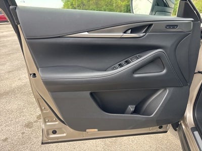 2024 INFINITI QX60 LUXE