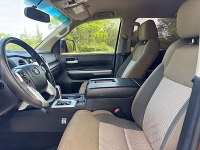 2017 Toyota Tundra SR5