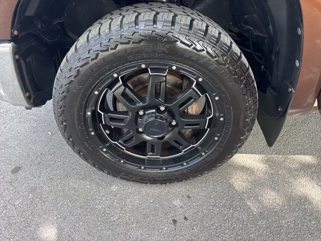 2017 Toyota Tundra SR5