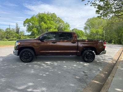 2017 Toyota Tundra SR5