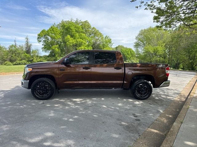 2017 Toyota Tundra SR5