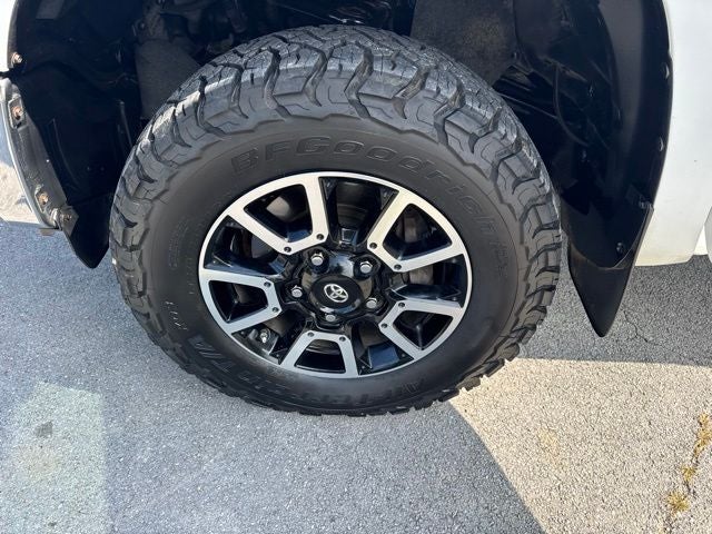 2017 Toyota Tundra SR5