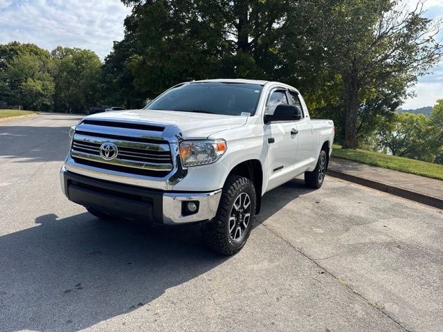 2017 Toyota Tundra SR5