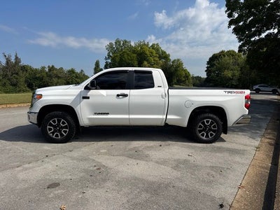 2017 Toyota Tundra SR5