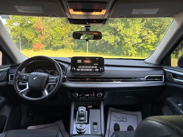2022 Mitsubishi Outlander SE