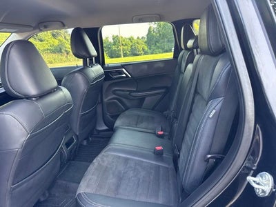 2022 Mitsubishi Outlander SE
